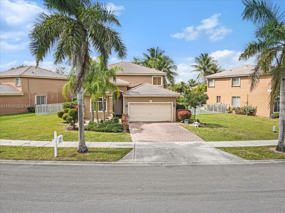 3745 Woodfield Ct