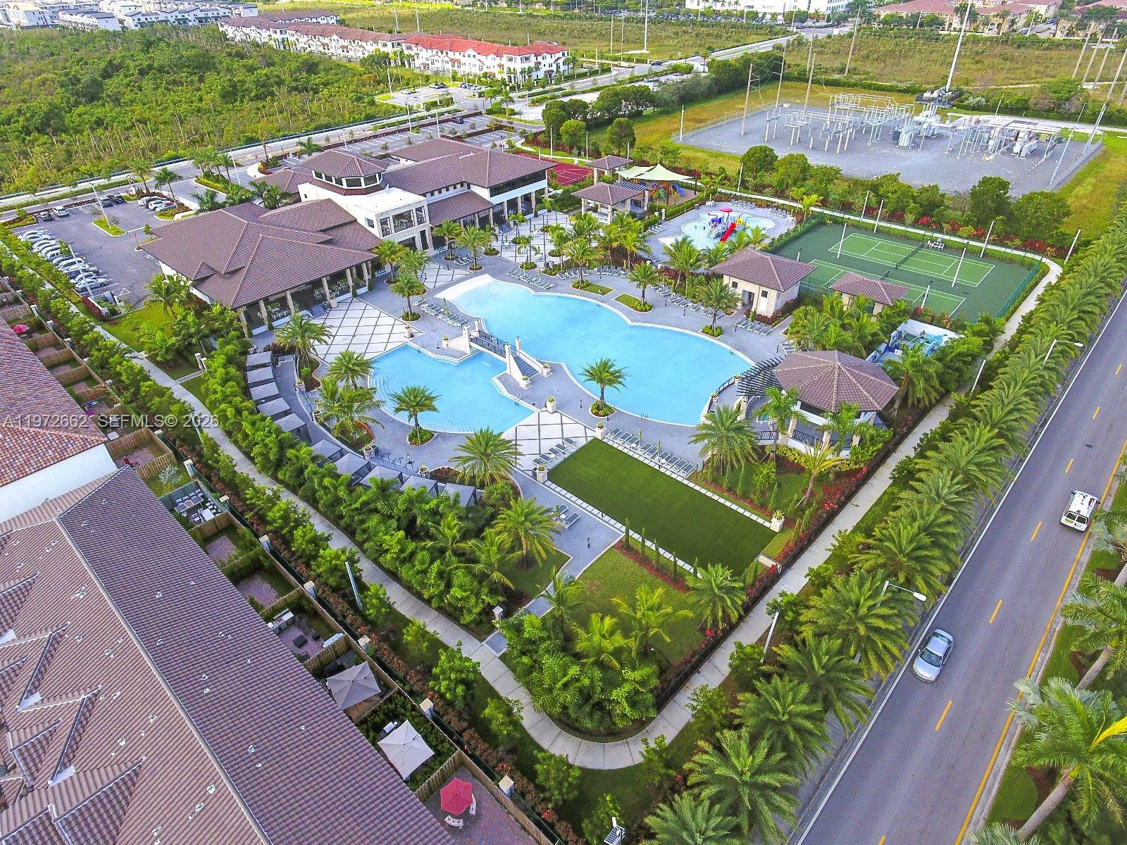 HIGHLAND AT PARK CENTRAL - Residential