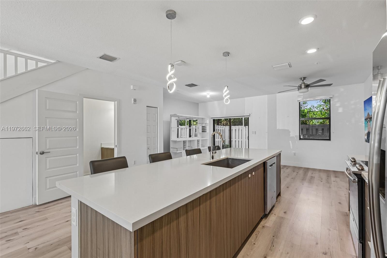 HIGHLAND AT PARK CENTRAL - Residential