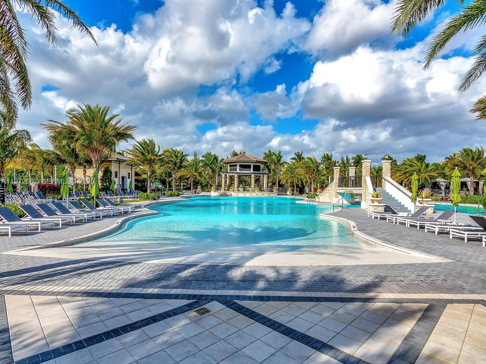 HIGHLAND AT PARK CENTRAL - Residential