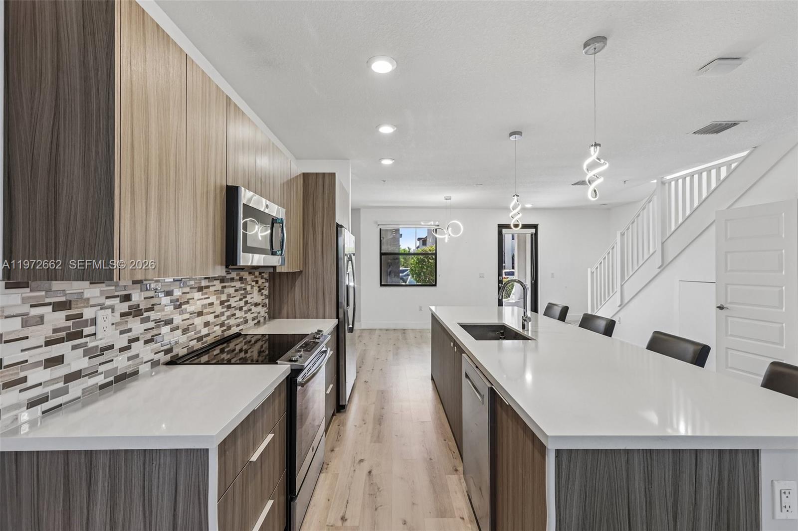 HIGHLAND AT PARK CENTRAL - Residential