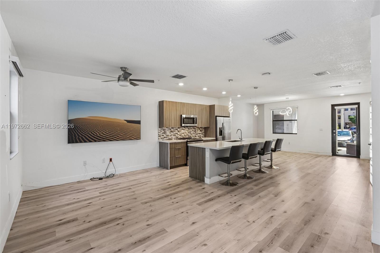 HIGHLAND AT PARK CENTRAL - Residential