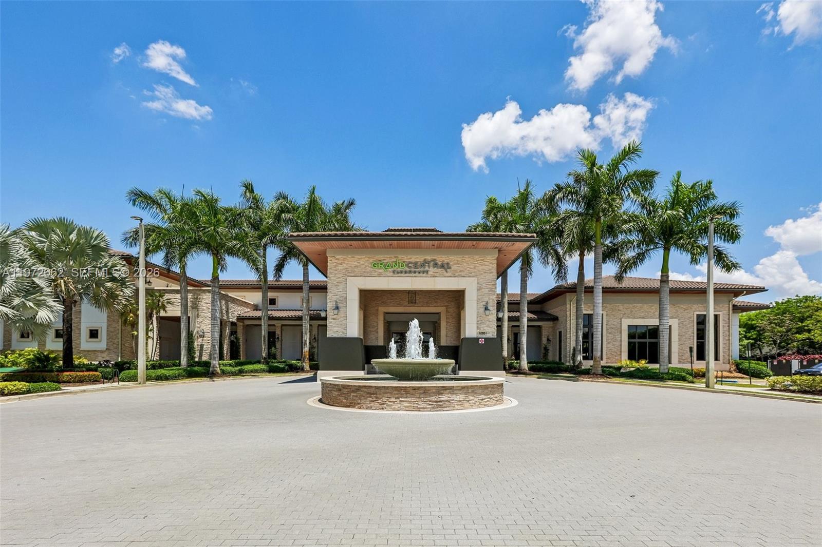 HIGHLAND AT PARK CENTRAL - Residential