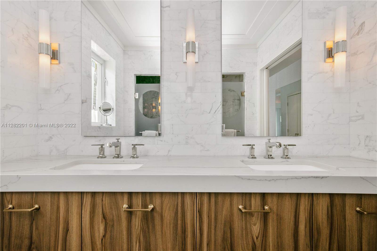 BISCAYNE BEACH-2ND ADDN - Residential