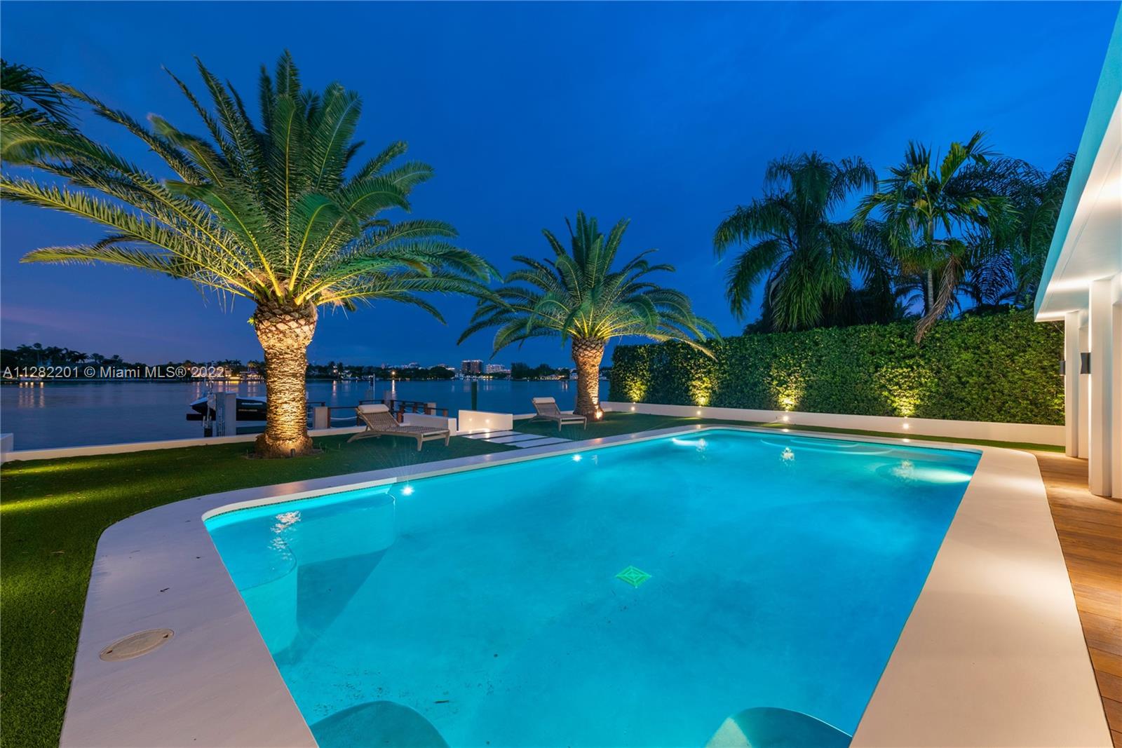 BISCAYNE BEACH-2ND ADDN - Residential