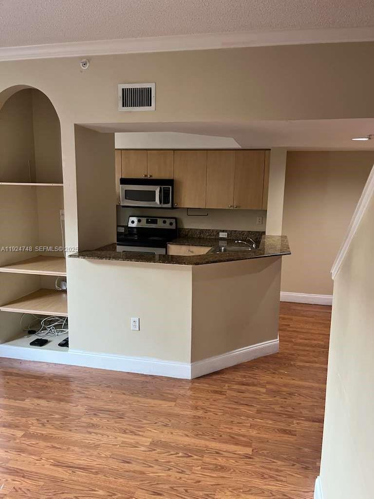 AVENTI AT AVENTURA CONDO - Residential Lease