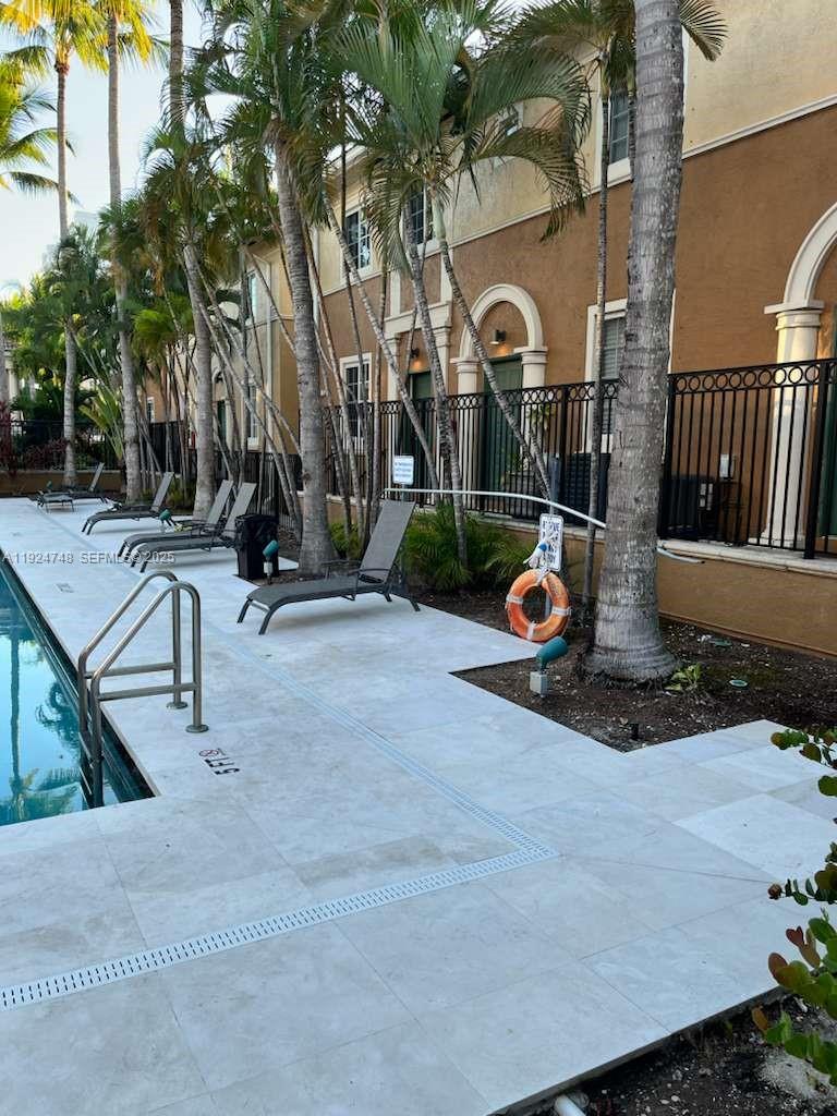 AVENTI AT AVENTURA CONDO - Residential Lease