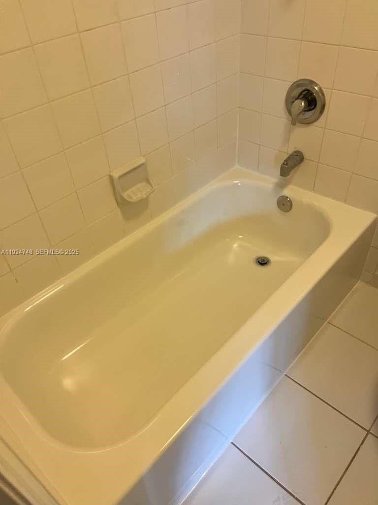 AVENTI AT AVENTURA CONDO - Residential Lease