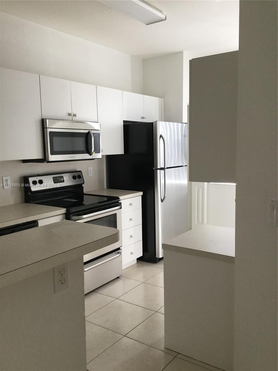 Rental Property at Address Not Disclosed, Sunrise, Miami-Dade County, Florida - Bedrooms: 3 
Bathrooms: 3  - $2,700 MO.