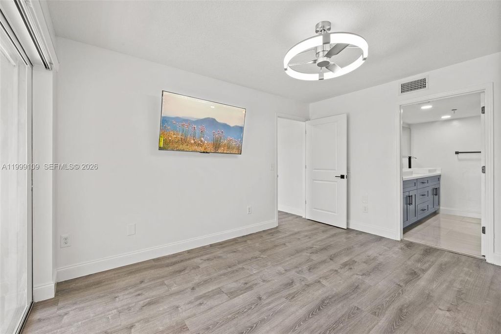 Photo of 470 S Park Rd #7-307, Hollywood, FL 33021 (MLS # A11999109)