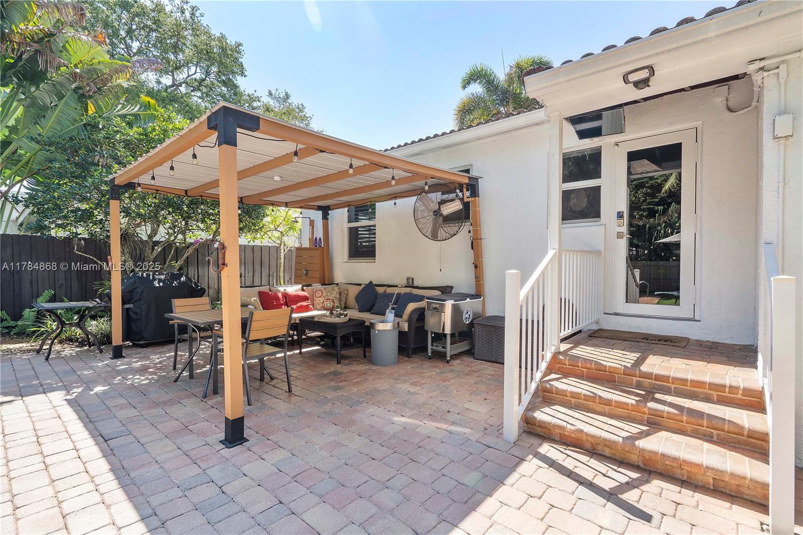509 SW 13th St