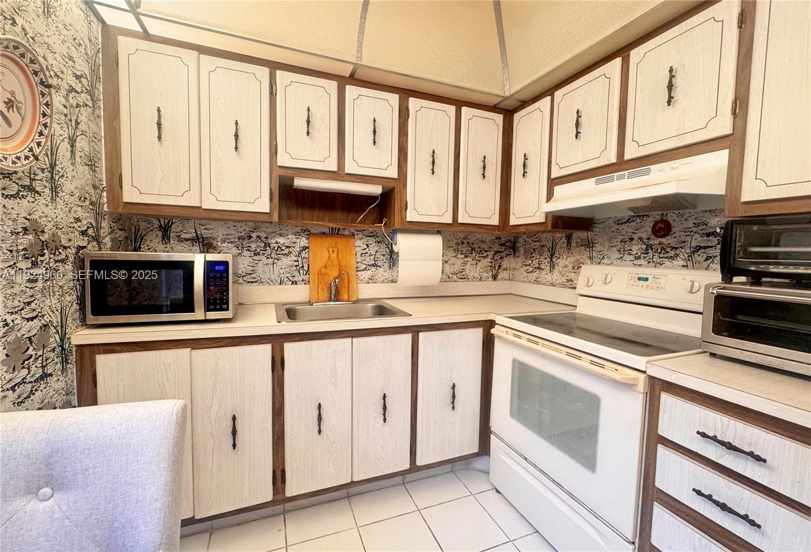 Kings Point Normandy M - Residential Lease