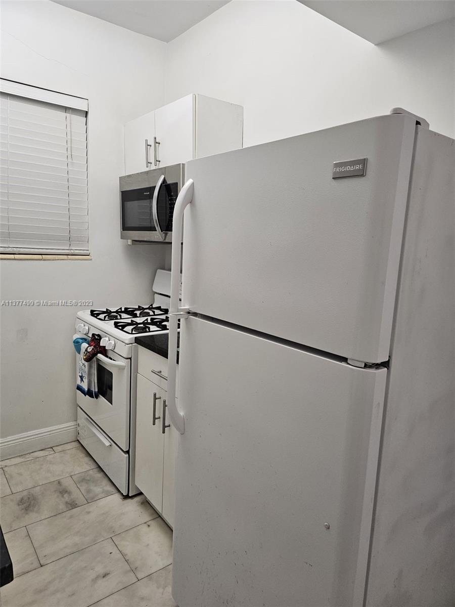 FIRST ON PENN CONDO - Residential Lease