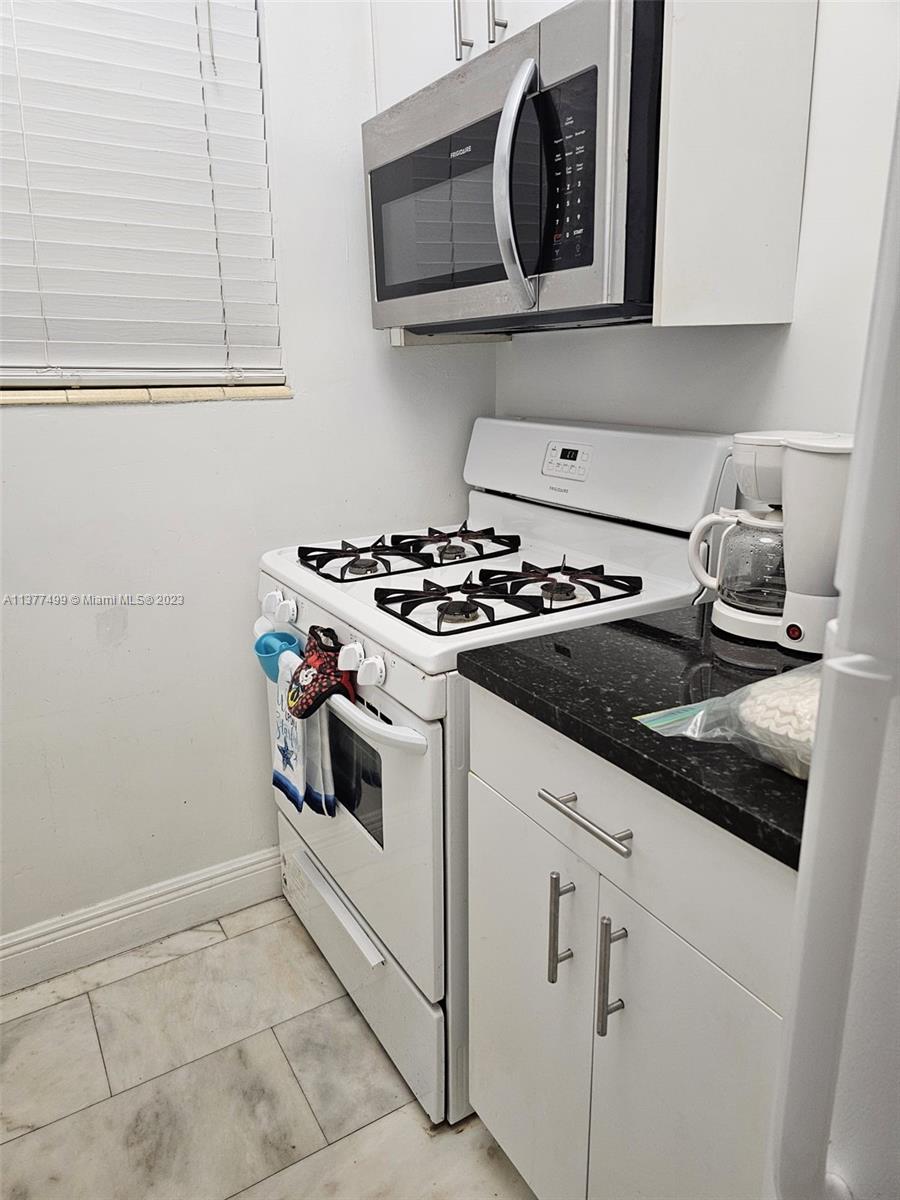 FIRST ON PENN CONDO - Residential Lease