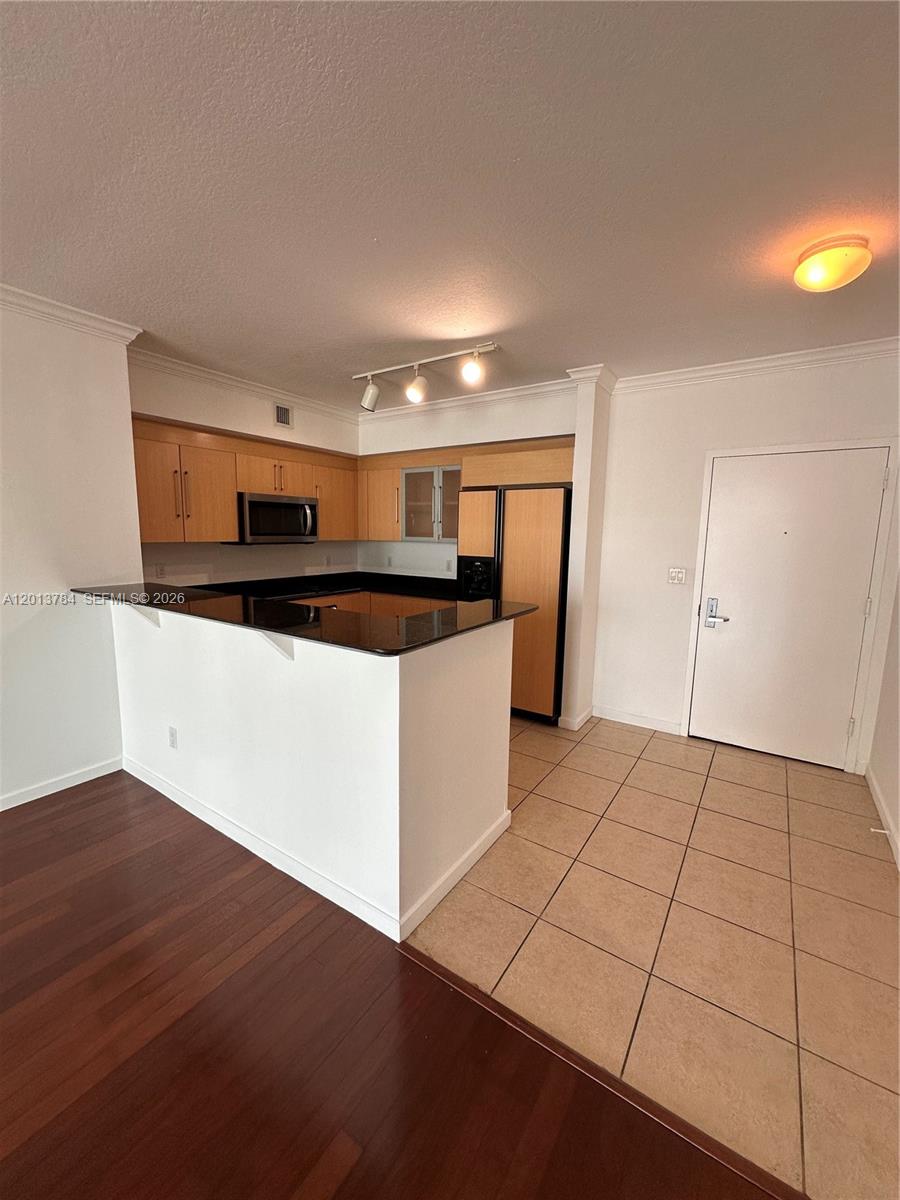 ONE MIAMI WEST CONDO - Residential Lease