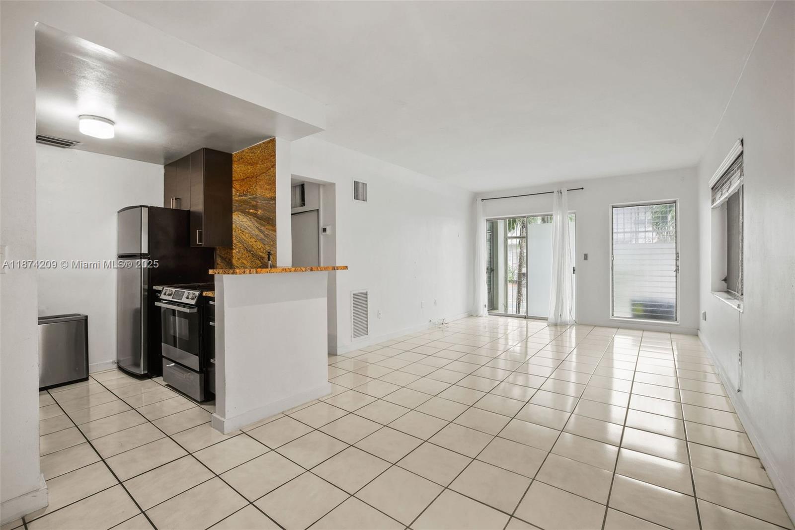 641 ESPANOLA WAY INC COND - Residential