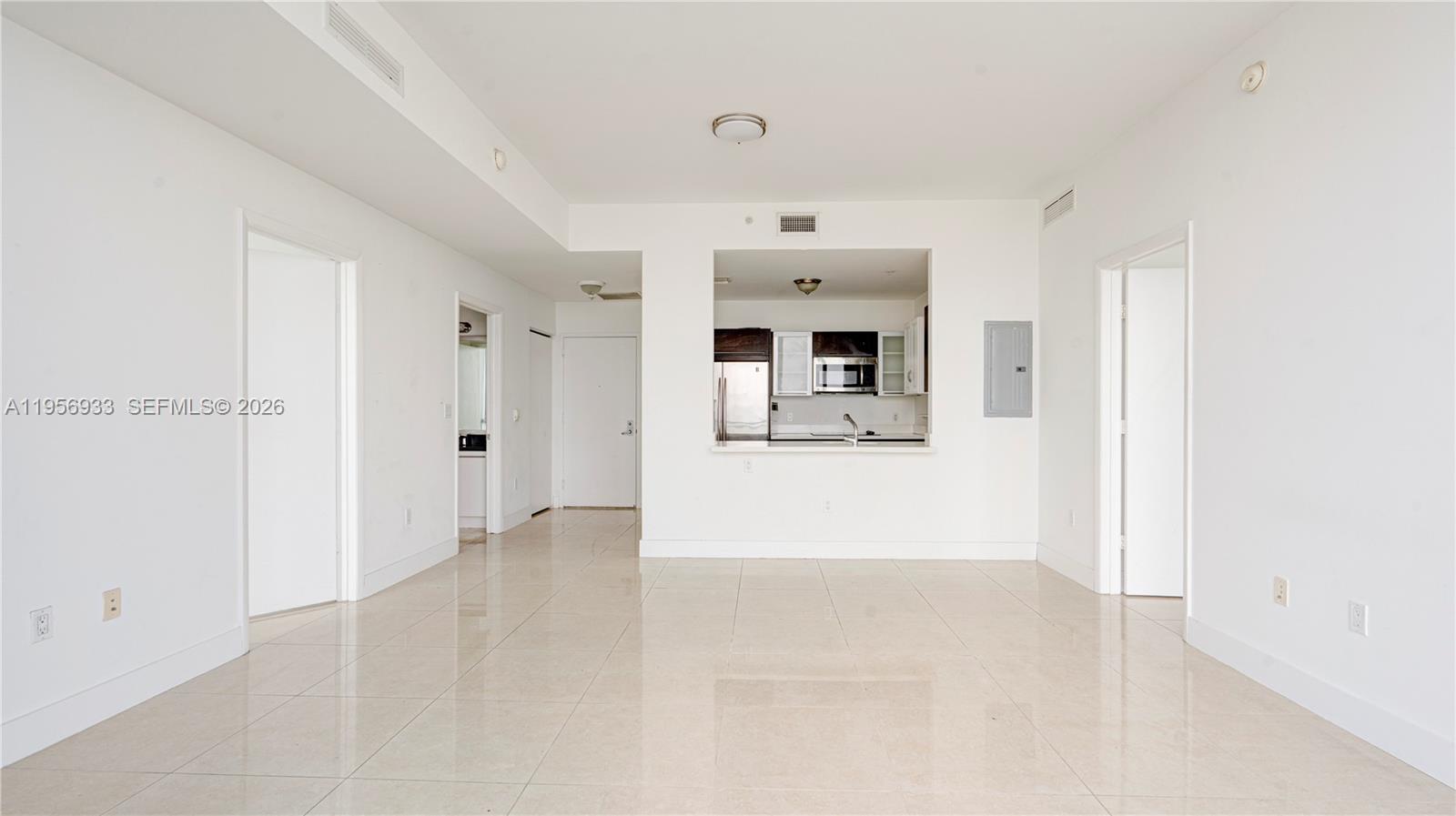 IVY CONDO - Residential