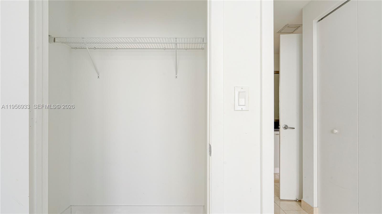 IVY CONDO - Residential