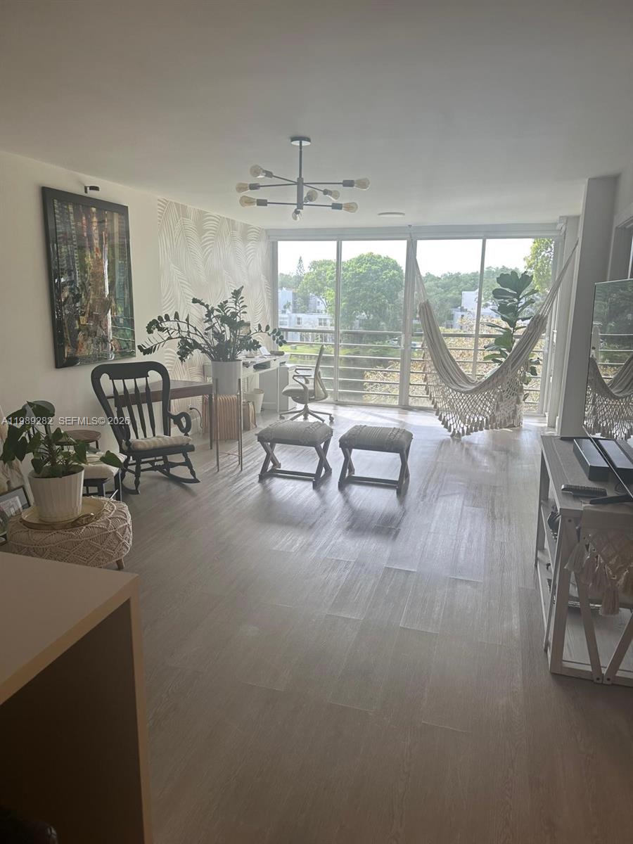 CONDO 1 OF SABAL PALM CON - Residential Lease