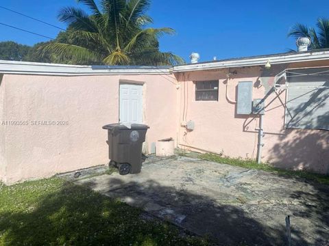 Tiny photo for 712 57th St, West Palm Beach, FL 33407 (MLS # A11993565)