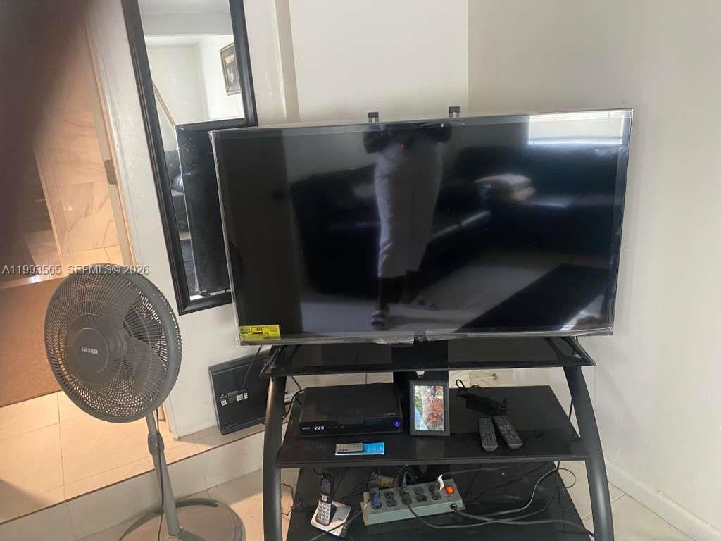 NORTH PALM BCH 4 - Residential