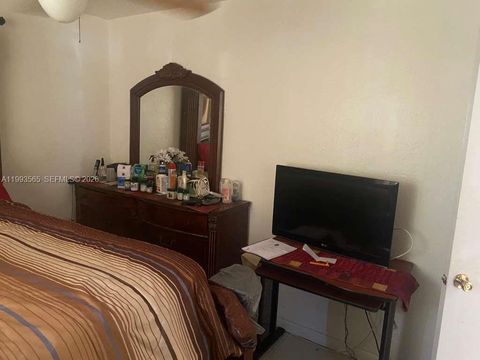 Tiny photo for 712 57th St, West Palm Beach, FL 33407 (MLS # A11993565)