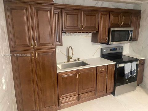 Tiny photo for 712 57th St, West Palm Beach, FL 33407 (MLS # A11993565)