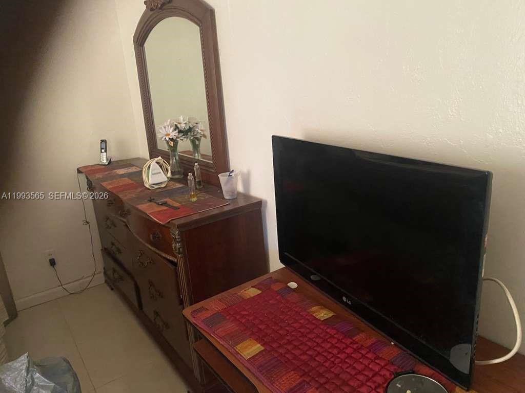 NORTH PALM BCH 4 - Residential