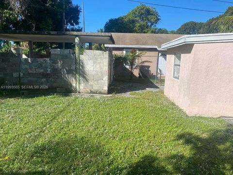 Tiny photo for 712 57th St, West Palm Beach, FL 33407 (MLS # A11993565)