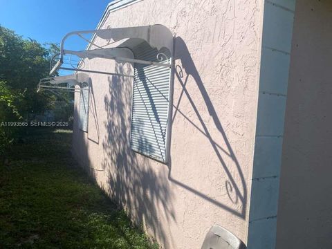 Tiny photo for 712 57th St, West Palm Beach, FL 33407 (MLS # A11993565)
