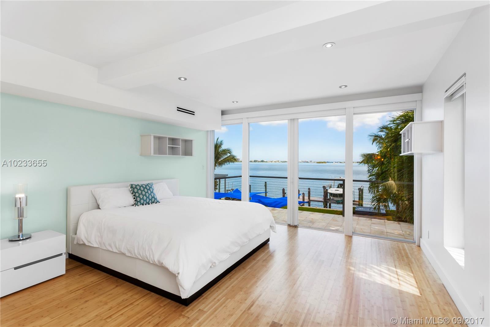 BAY LURE - Residential