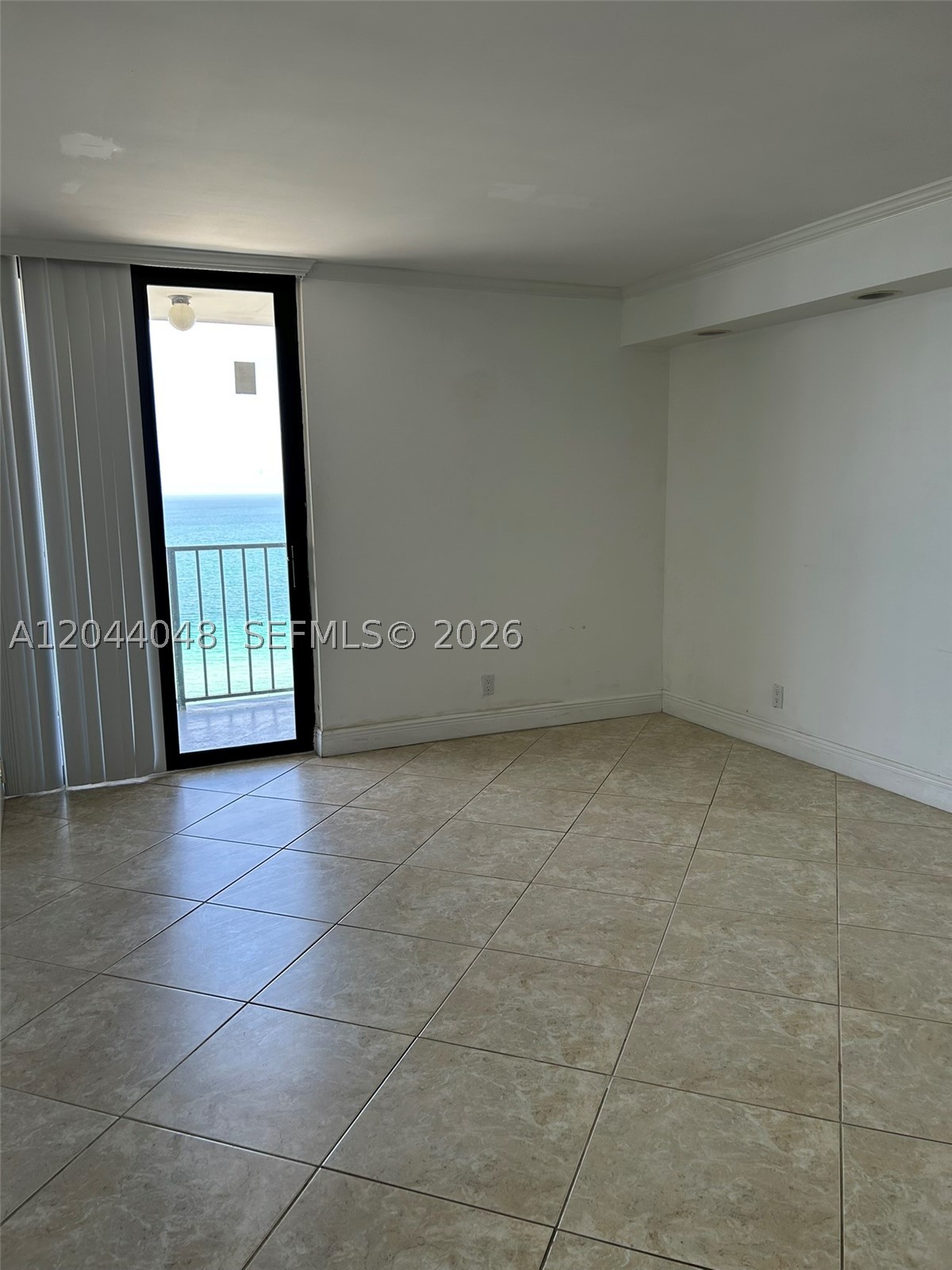 2625 Collins Ave 1805