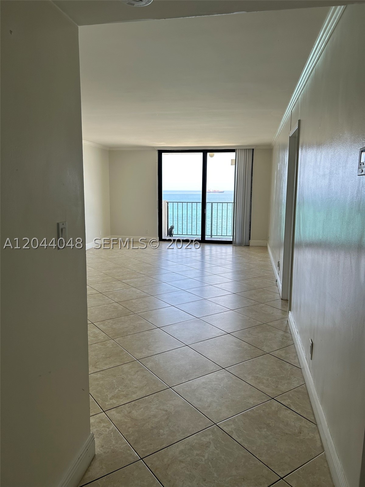 2625 Collins Ave 1805