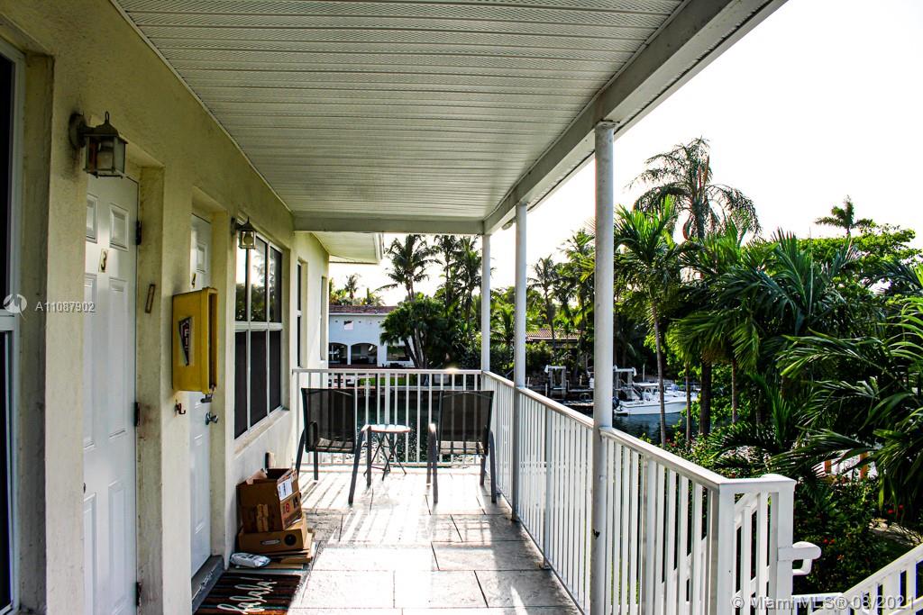 BAY HARBOR ISLAND - Residential Income