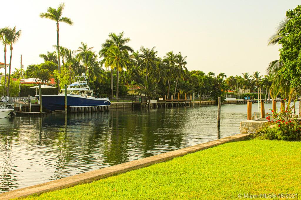 BAY HARBOR ISLAND - Residential Income