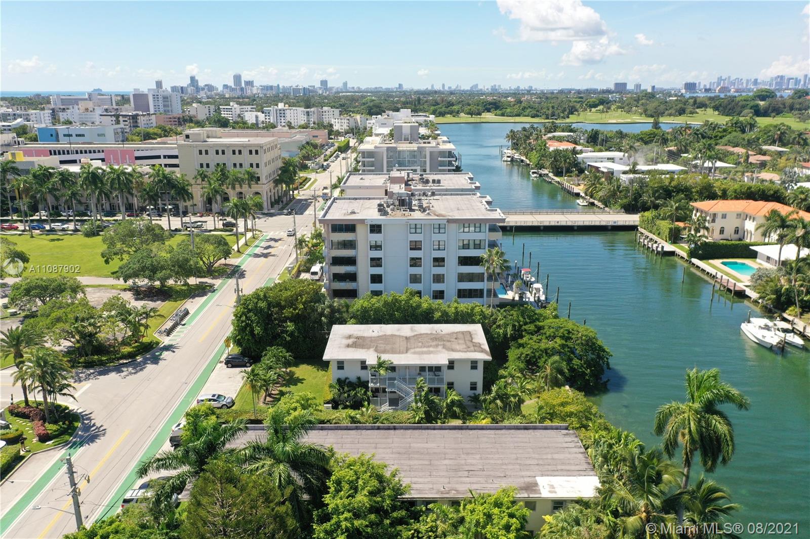 BAY HARBOR ISLAND - Residential Income