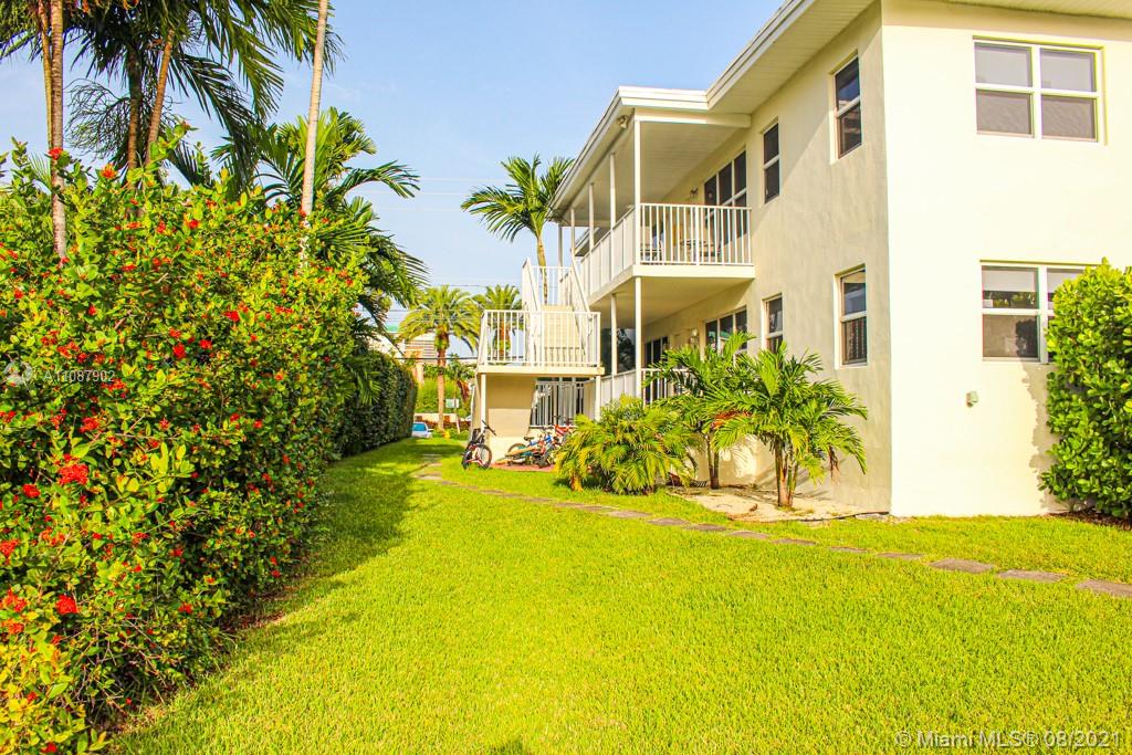 Great redevelopment opportunity in Bay Harbor Islands.
Prime location zoned RM-1 (4 stories -8 unit multifamily), or landlord trying to build or add to their portfolio. This existing 4 Unit Apartment building is fully yearly rented and could be used as a vacation rental.
Just appraised, appraisal available upon request.