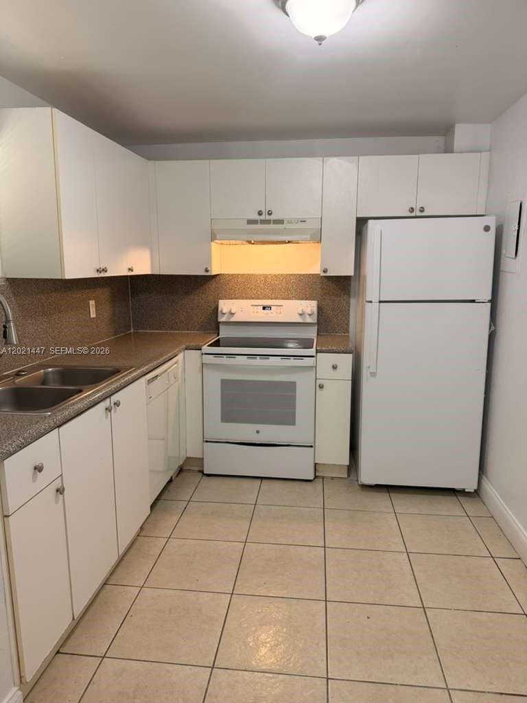 SPRINGCREST CONDO - Residential Lease