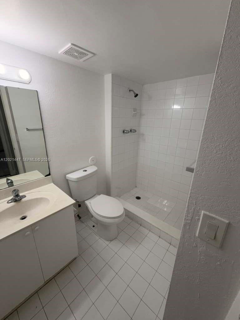 SPRINGCREST CONDO - Residential Lease