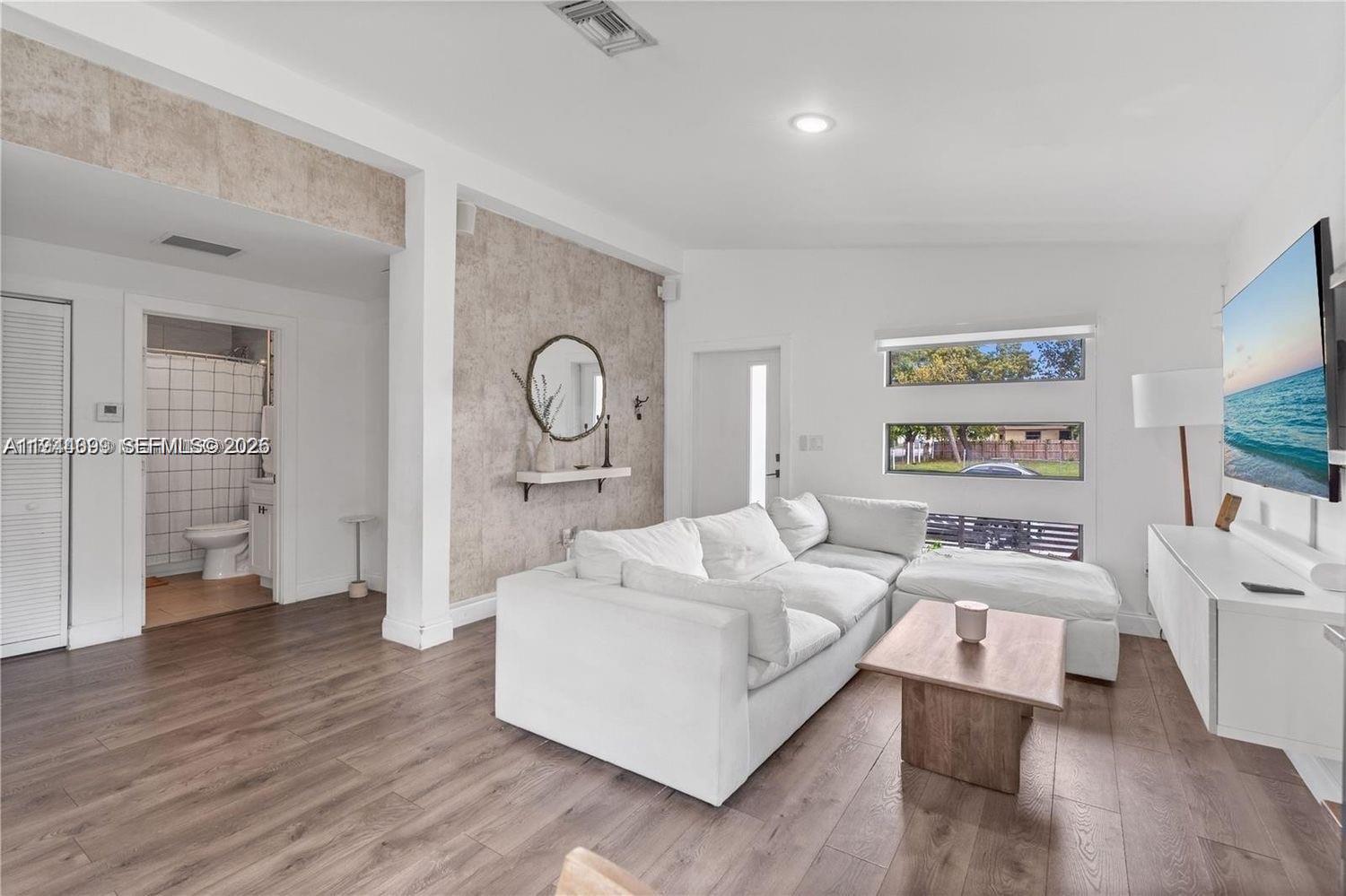 SEVENTH AVE PARK - Residential Lease