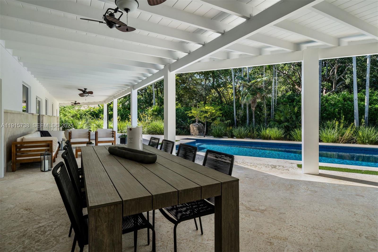 TOWN & RANCH ESTS - Residential