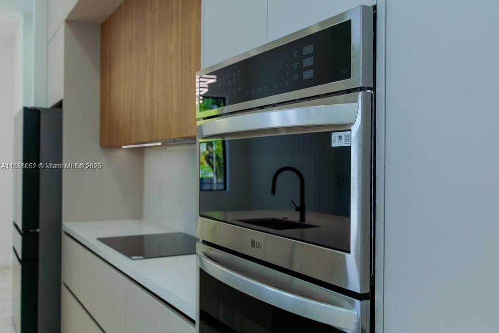 1101 NW 16 Pl, Other, FL, 33993/$542,000 2 1101 NW 16 Pl