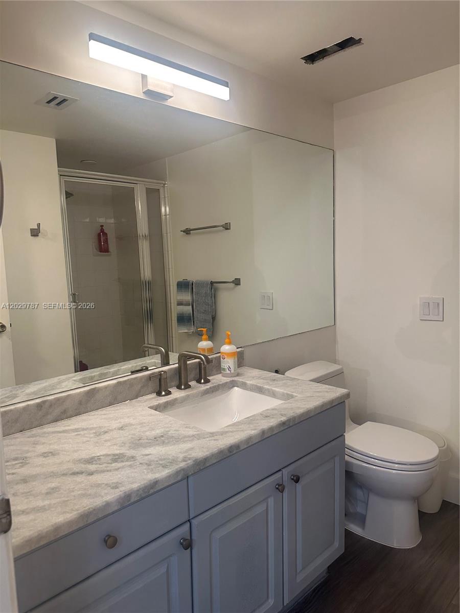 HARBORSIDE AT THE WATERWA - Residential