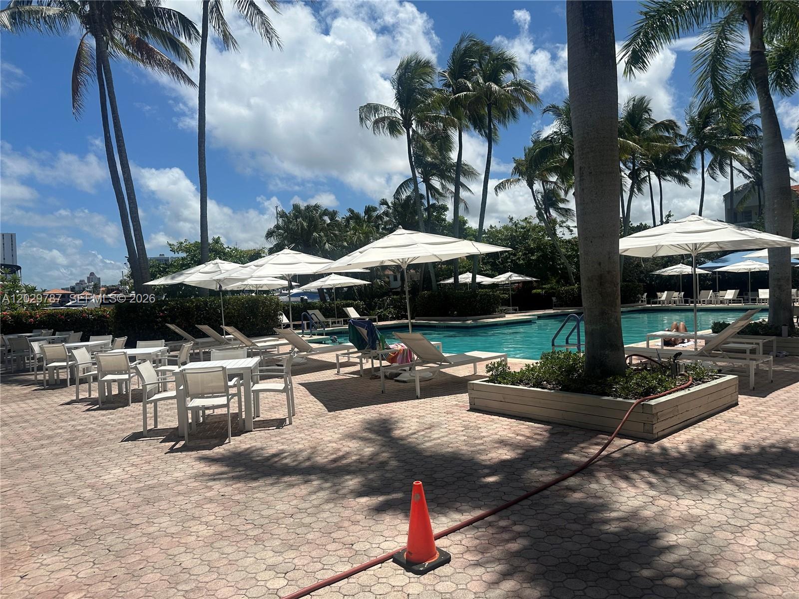 HARBORSIDE AT THE WATERWA - Residential