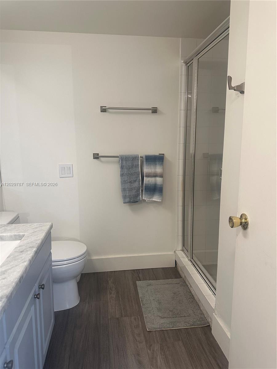 HARBORSIDE AT THE WATERWA - Residential