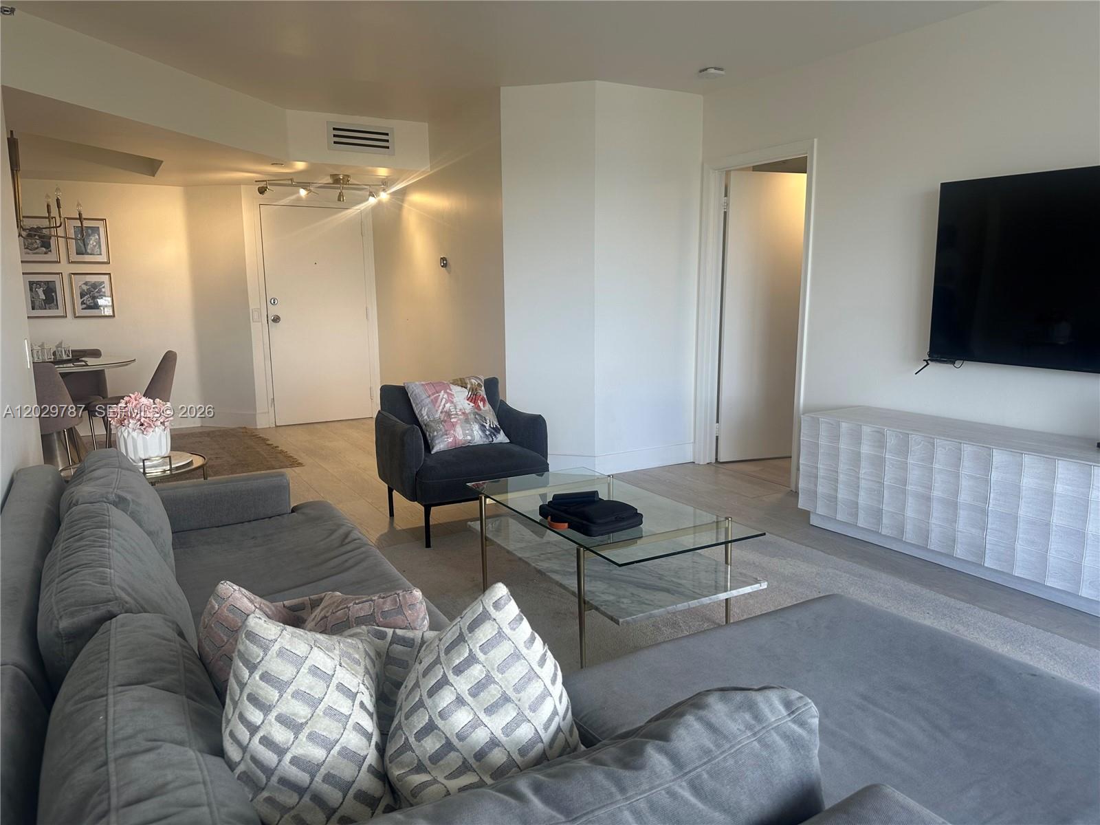 HARBORSIDE AT THE WATERWA - Residential