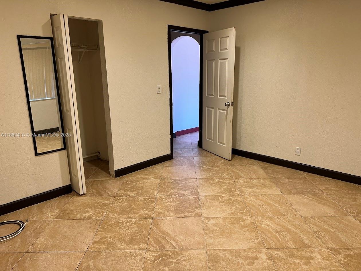 SUNSHINE MANOR - Residential Lease