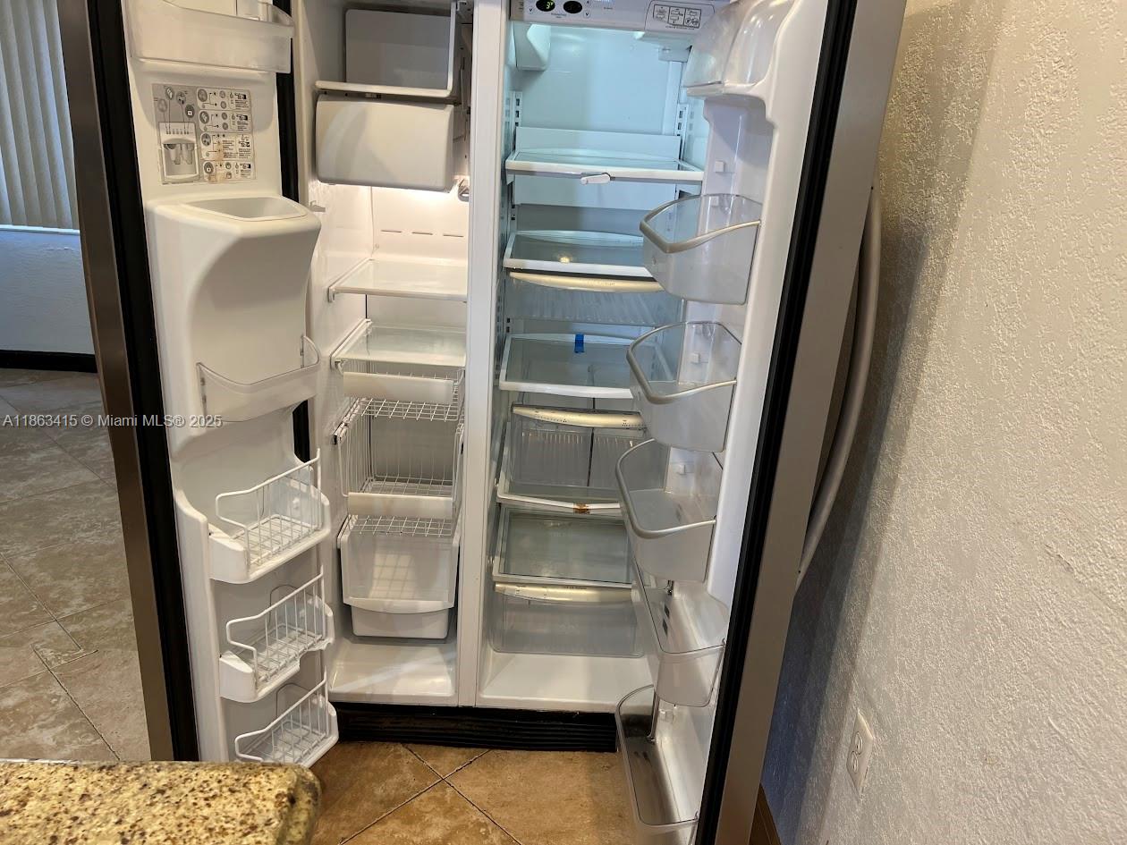 SUNSHINE MANOR - Residential Lease