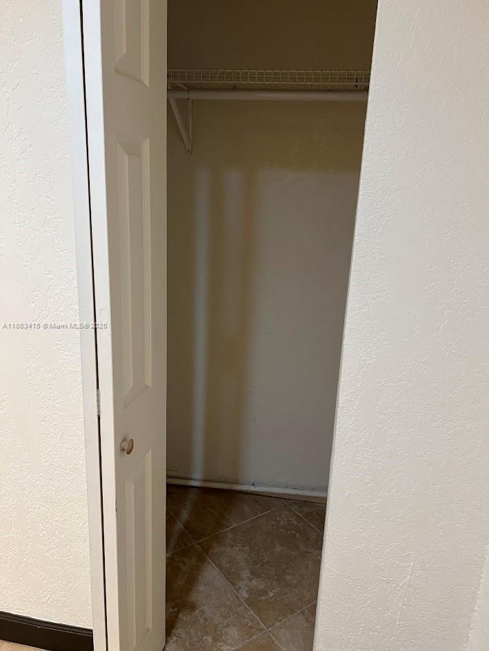 SUNSHINE MANOR - Residential Lease