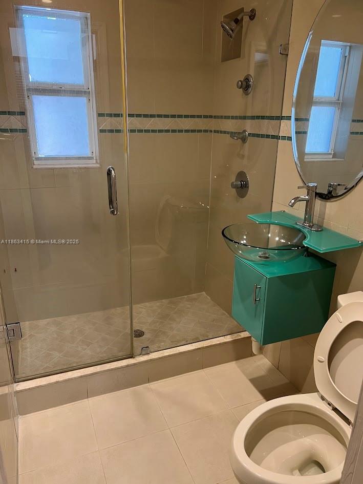 SUNSHINE MANOR - Residential Lease